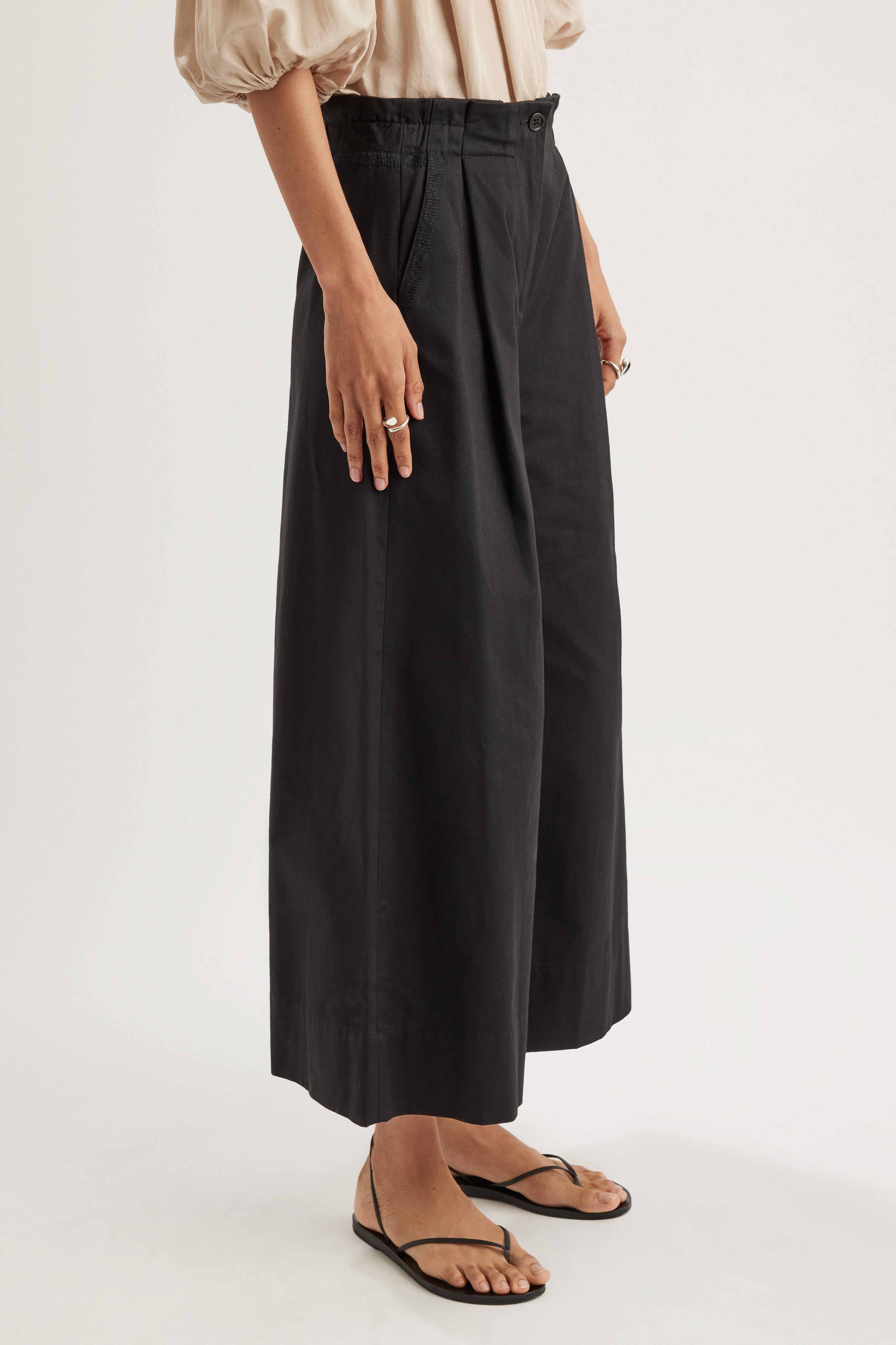 Sargent Emb Pant in Black