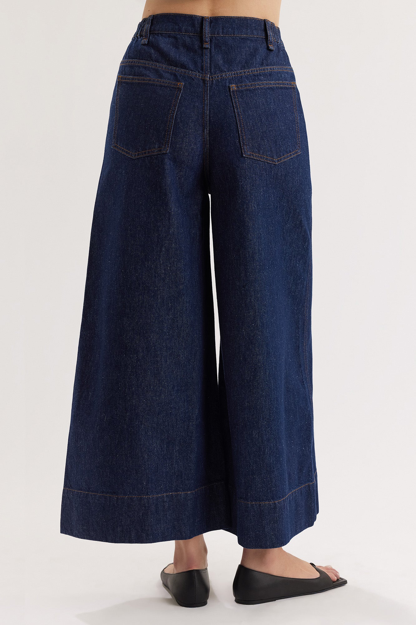 Violette Jean in Dark Wash