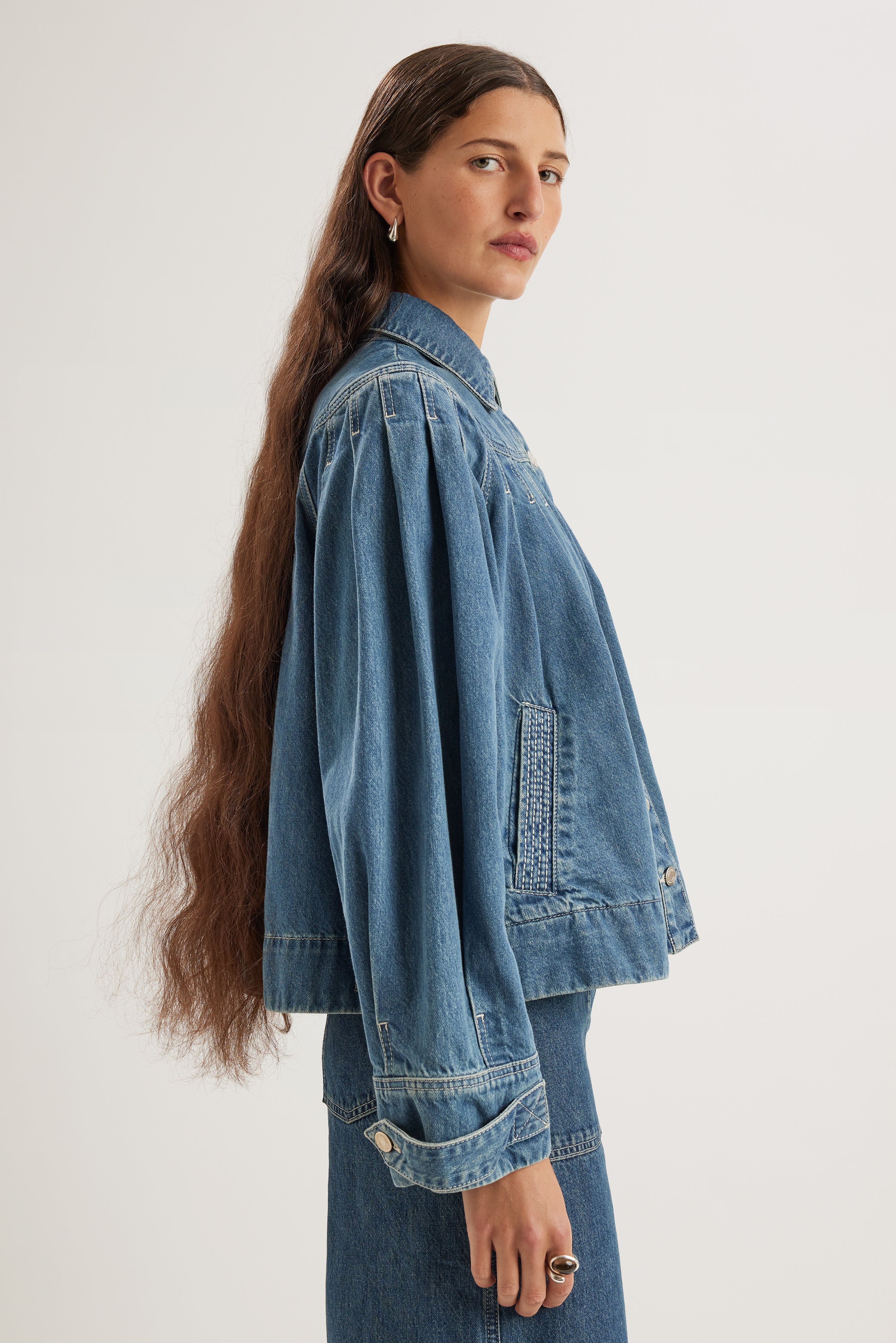 Easton Denim Jacket in Mid-Blue Wash