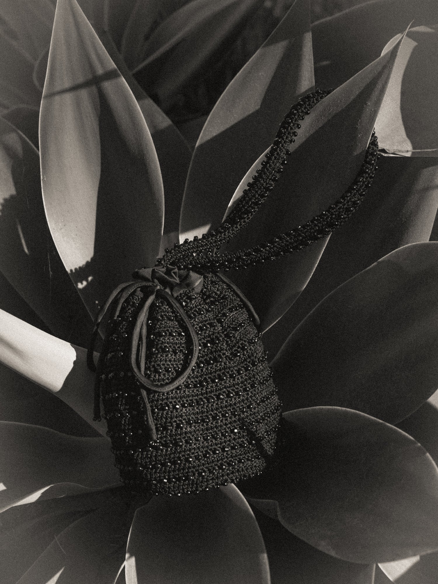 Lyra Handbag in Black