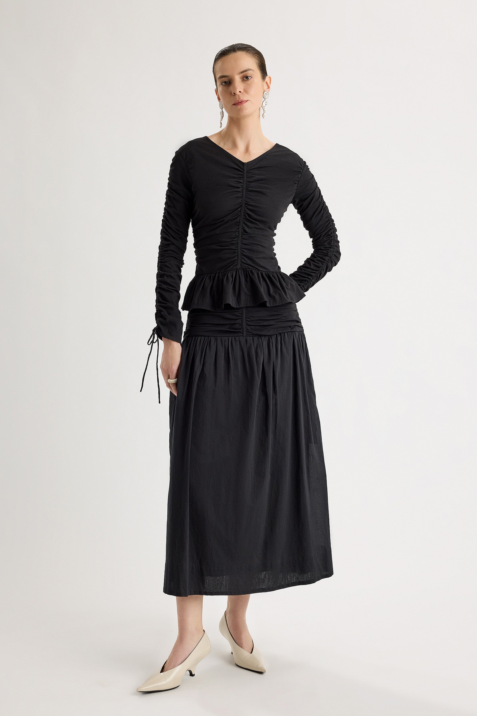 Ceniza Skirt in Black