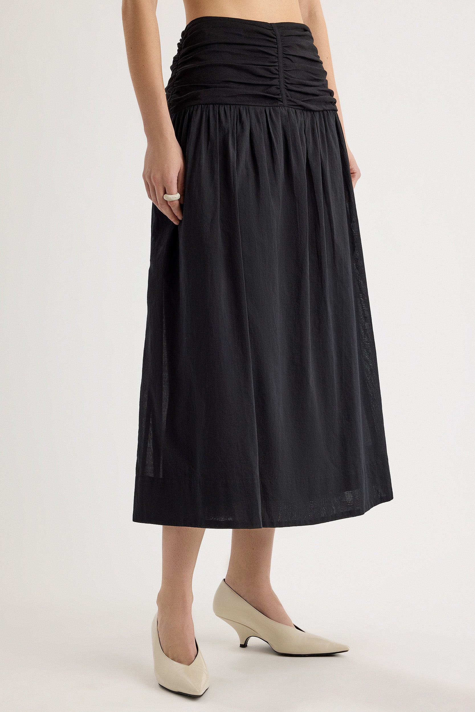 Ceniza Skirt in Black