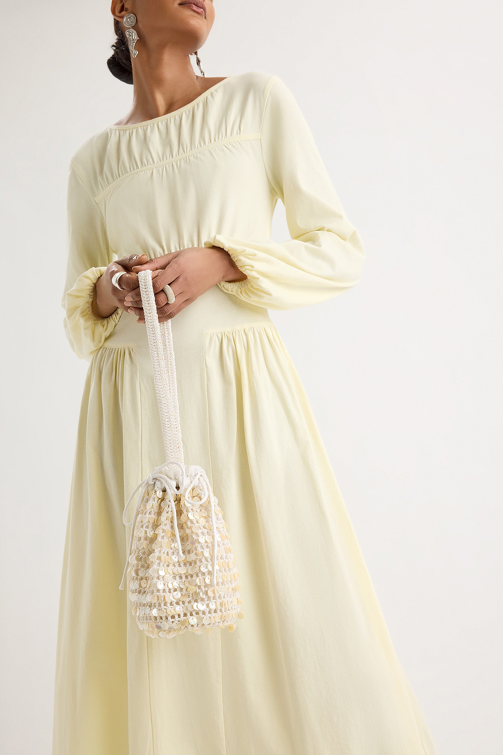 Lyra Shell Bag in Ivory