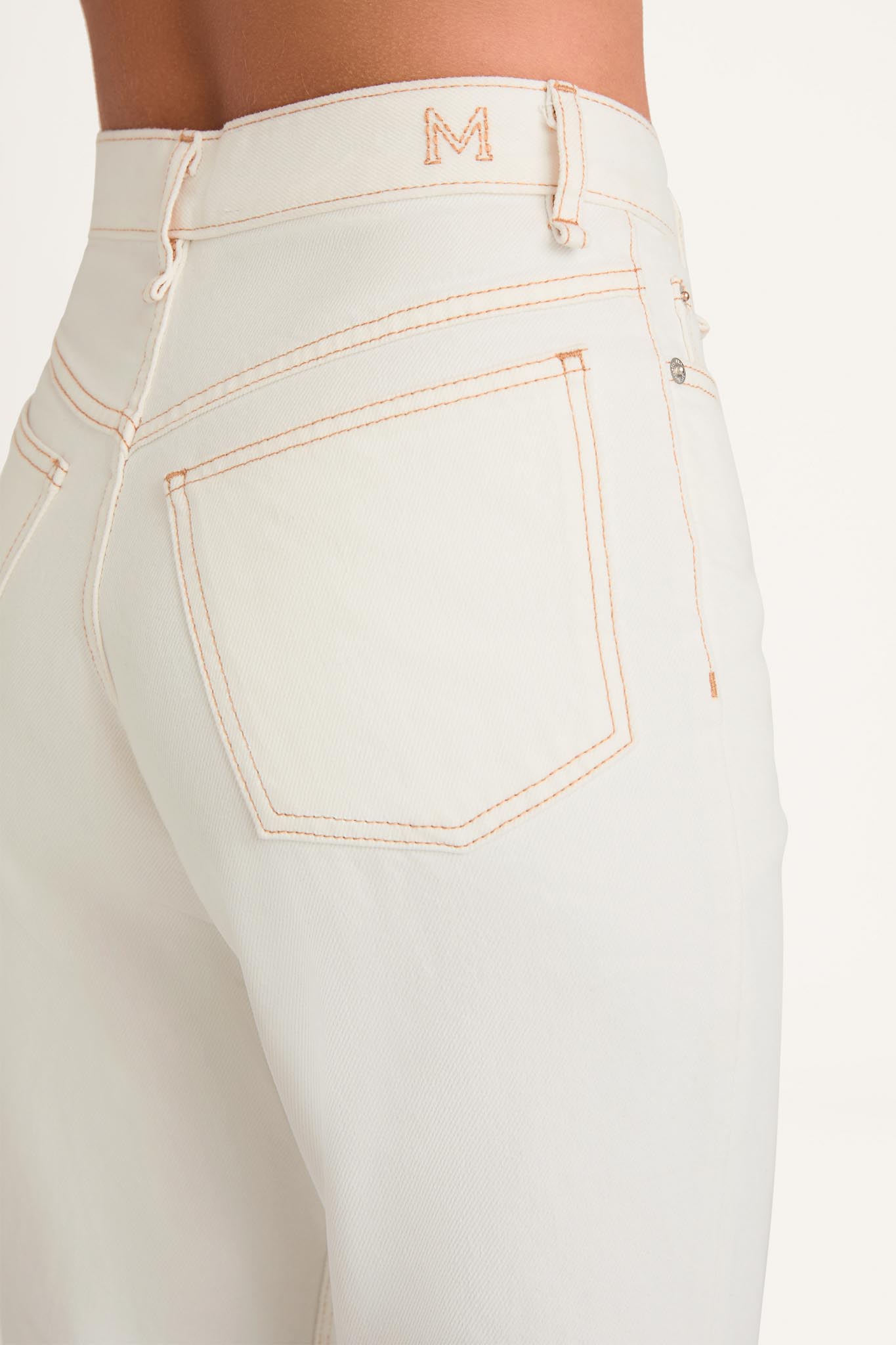Beacon Jean in Ecru