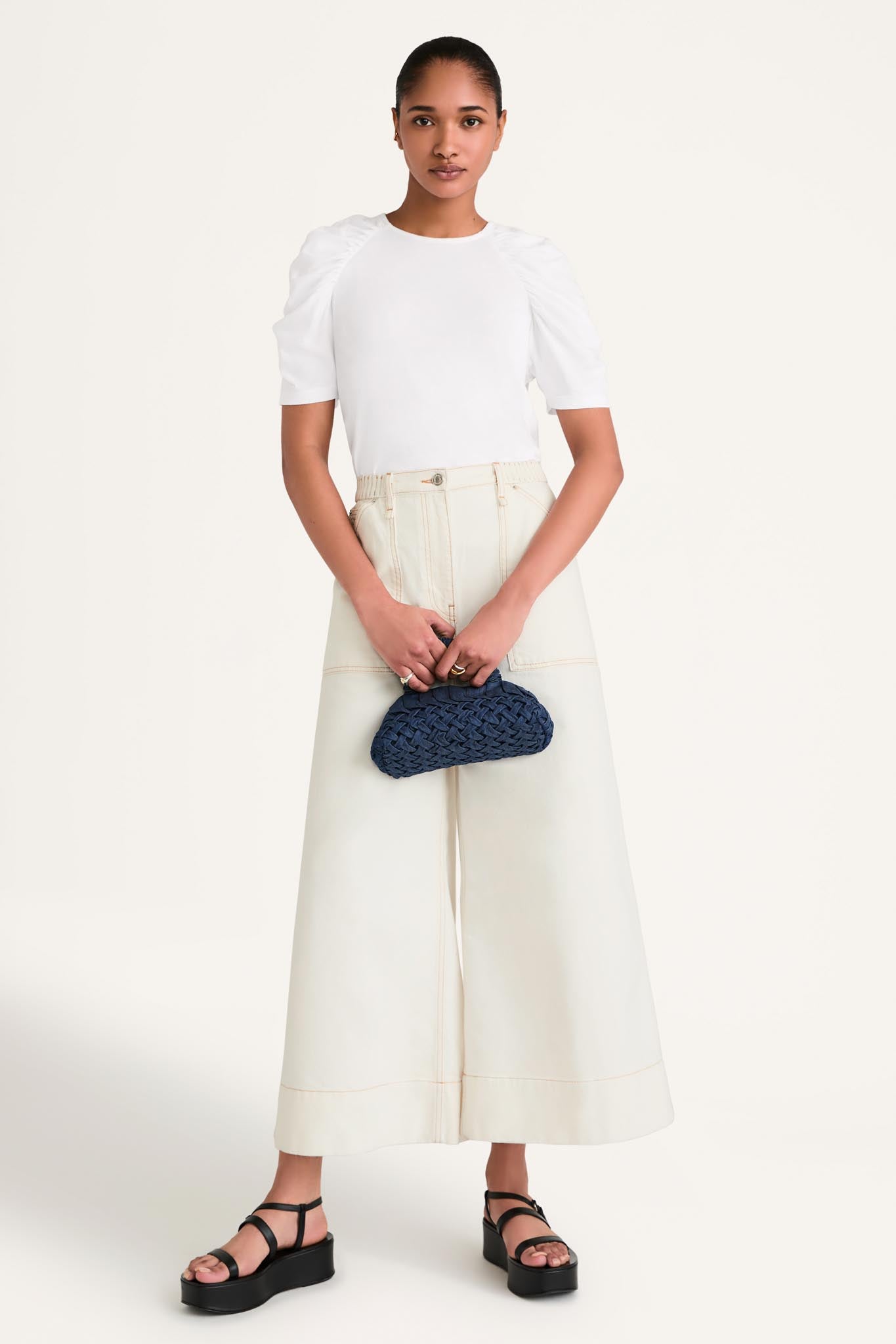 Violette Jean in Ecru