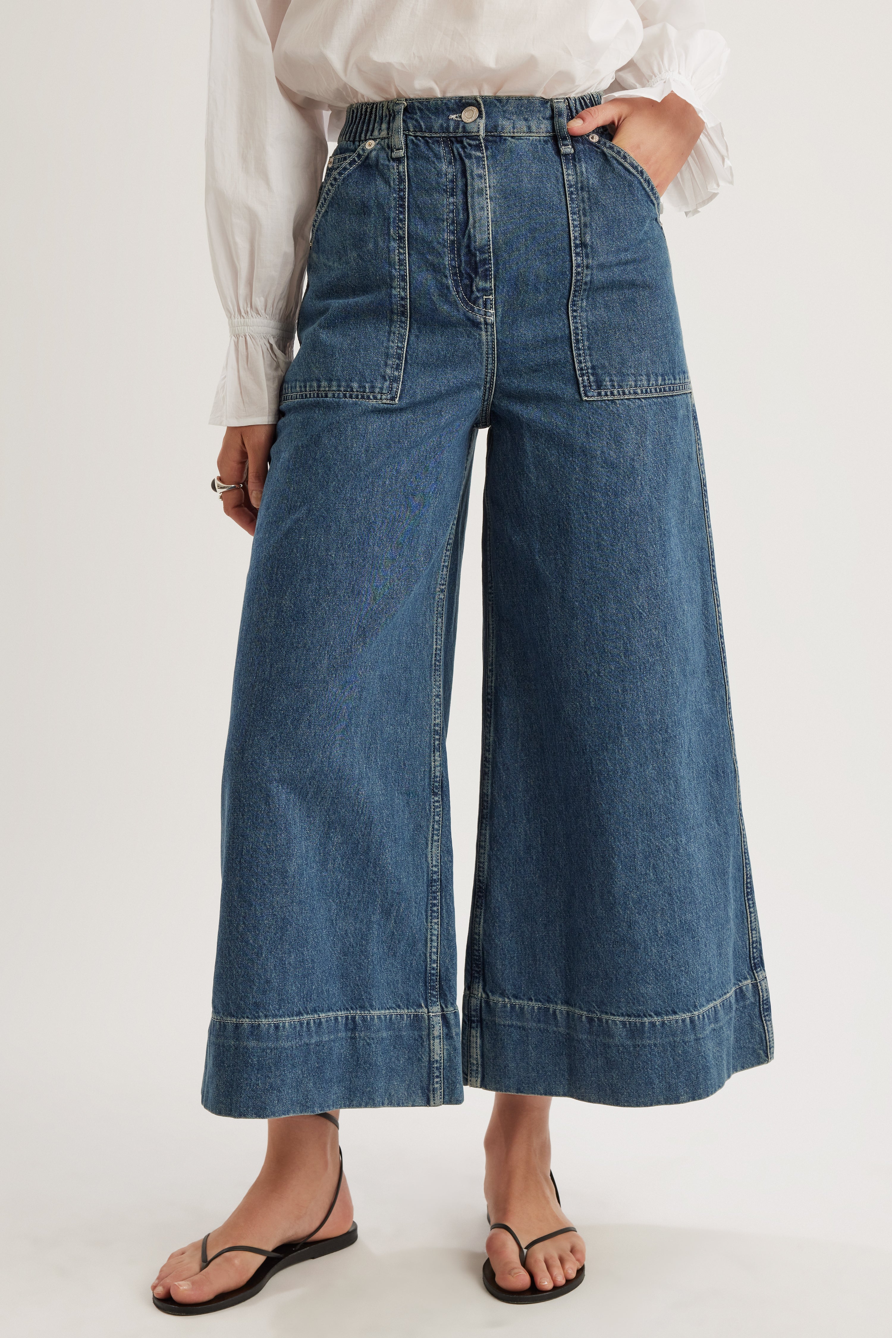 Easton Denim Jacket in Mid-Blue Wash