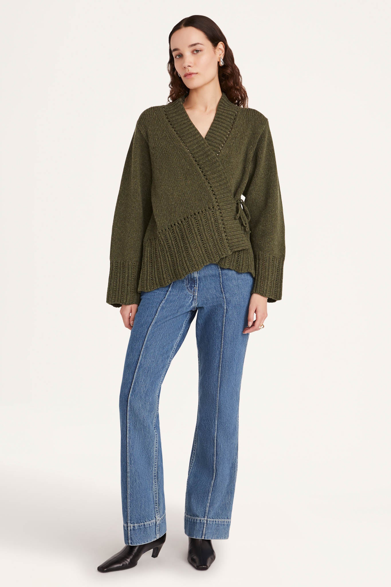 Nexilis Sweater in Moss