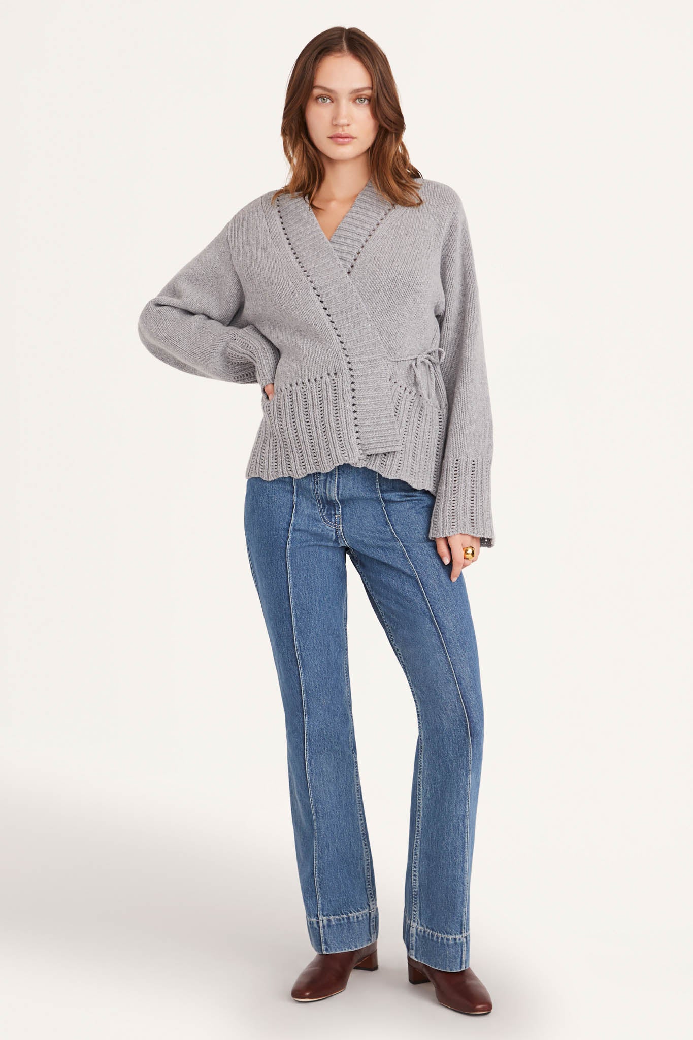 Nexilis Sweater in Stone