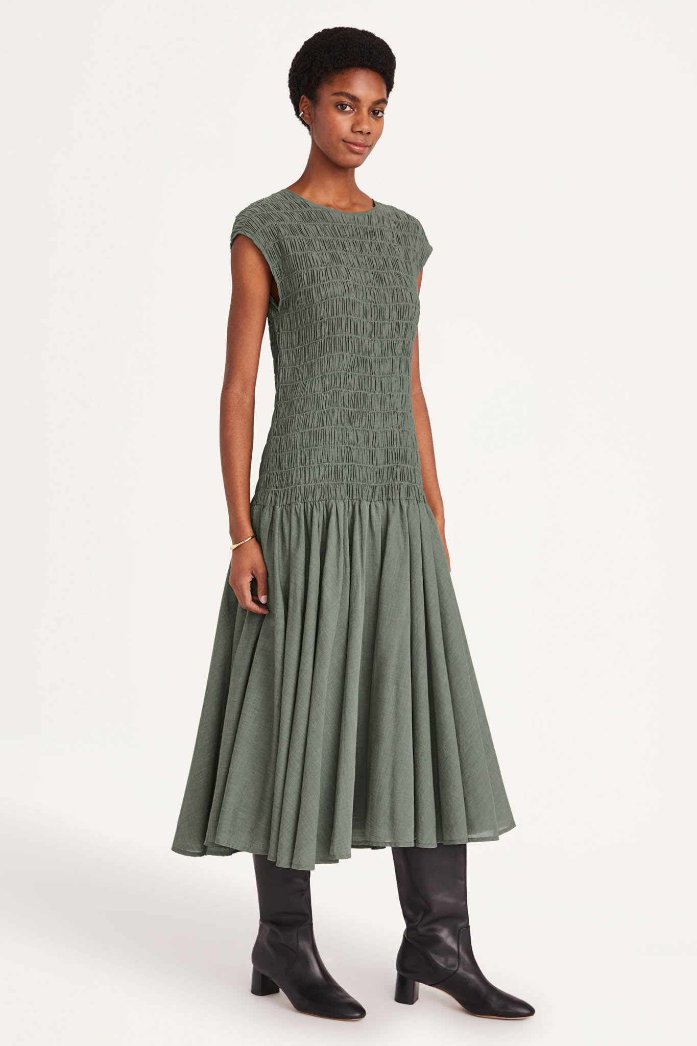 Shop Women's Luxury, Voluminous, and Everyday Dresses – Merlette