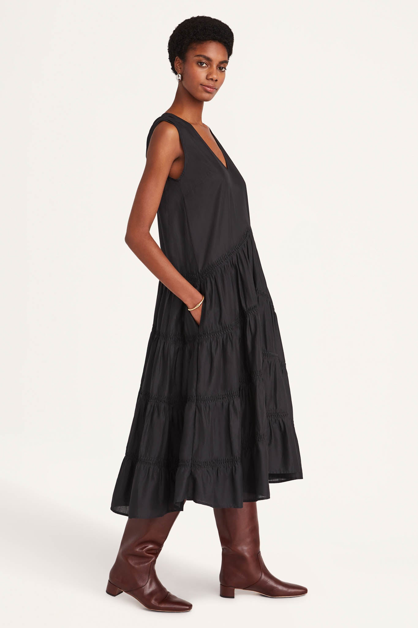 Wallis Pintuck Dress in Black