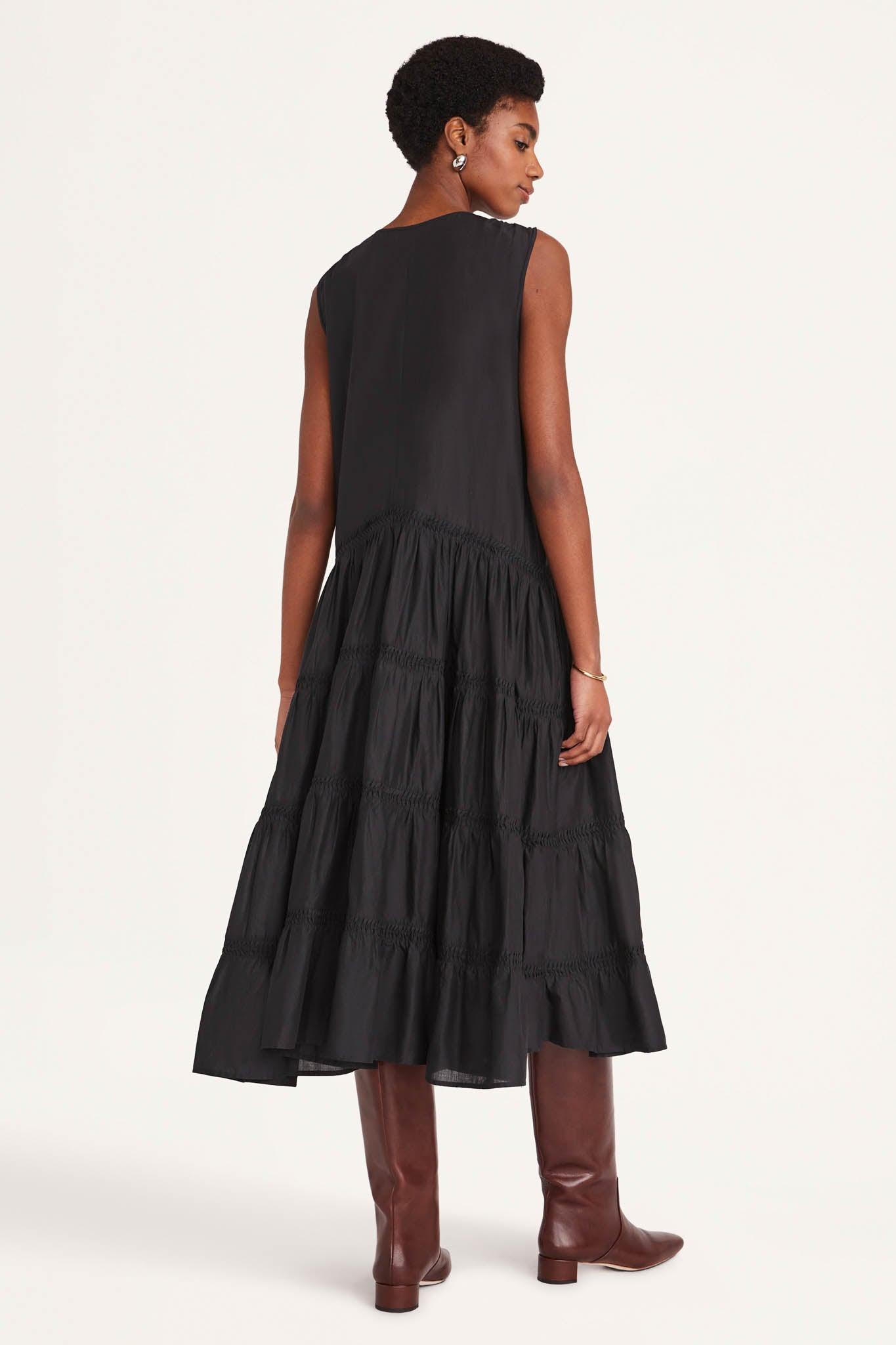 Wallis Pintuck Dress in Black