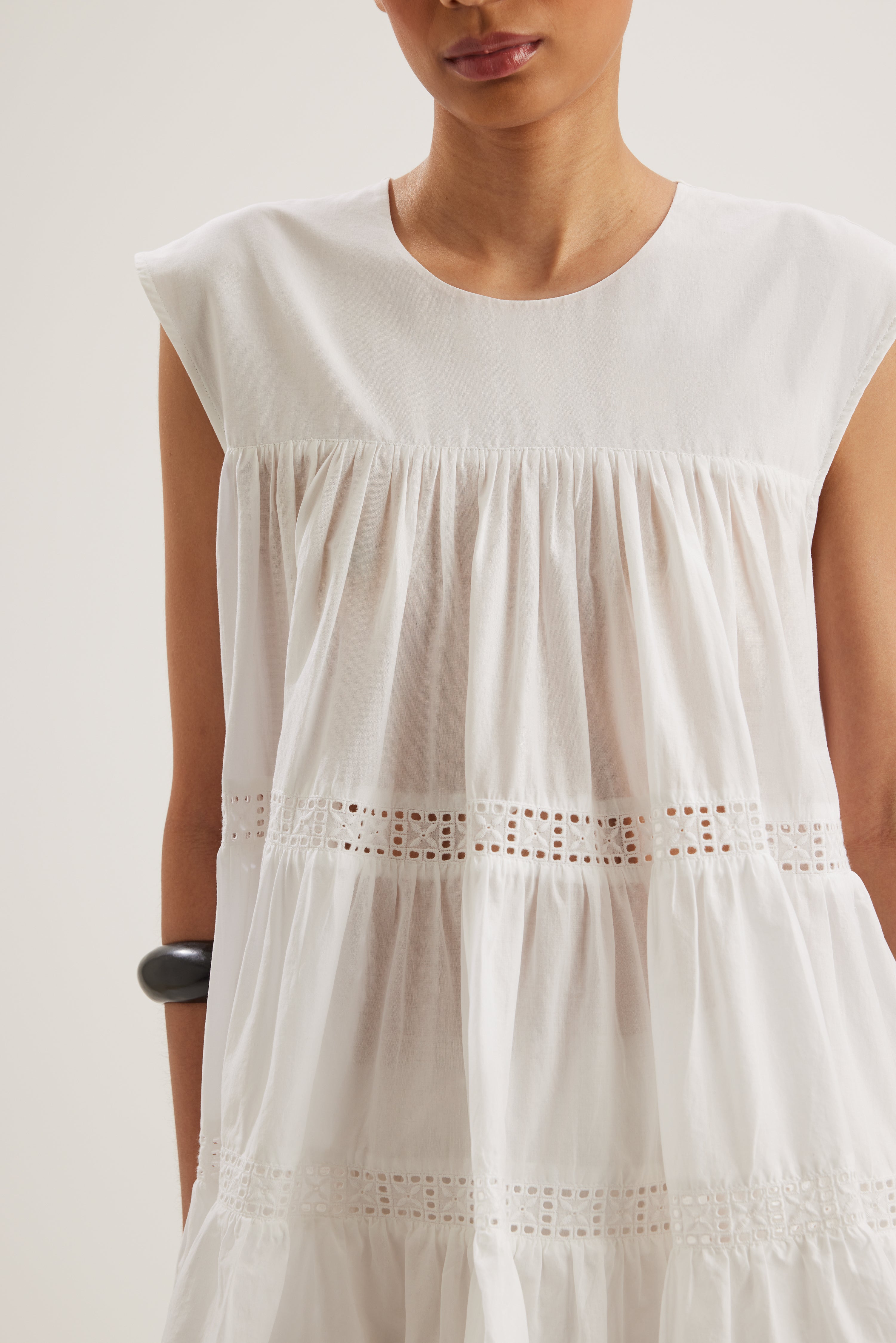 Quai Top in White