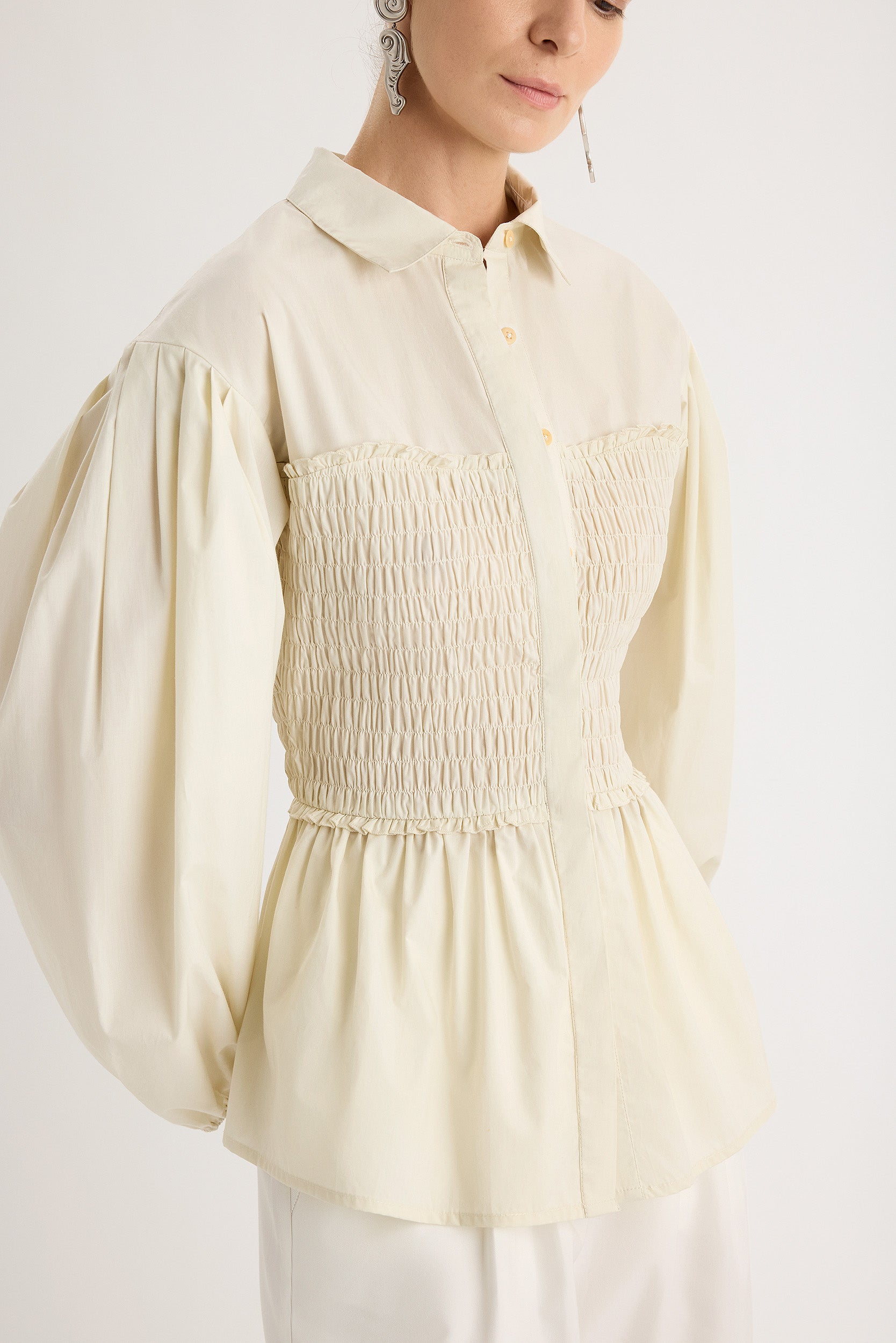 Sabina Top in Chalk