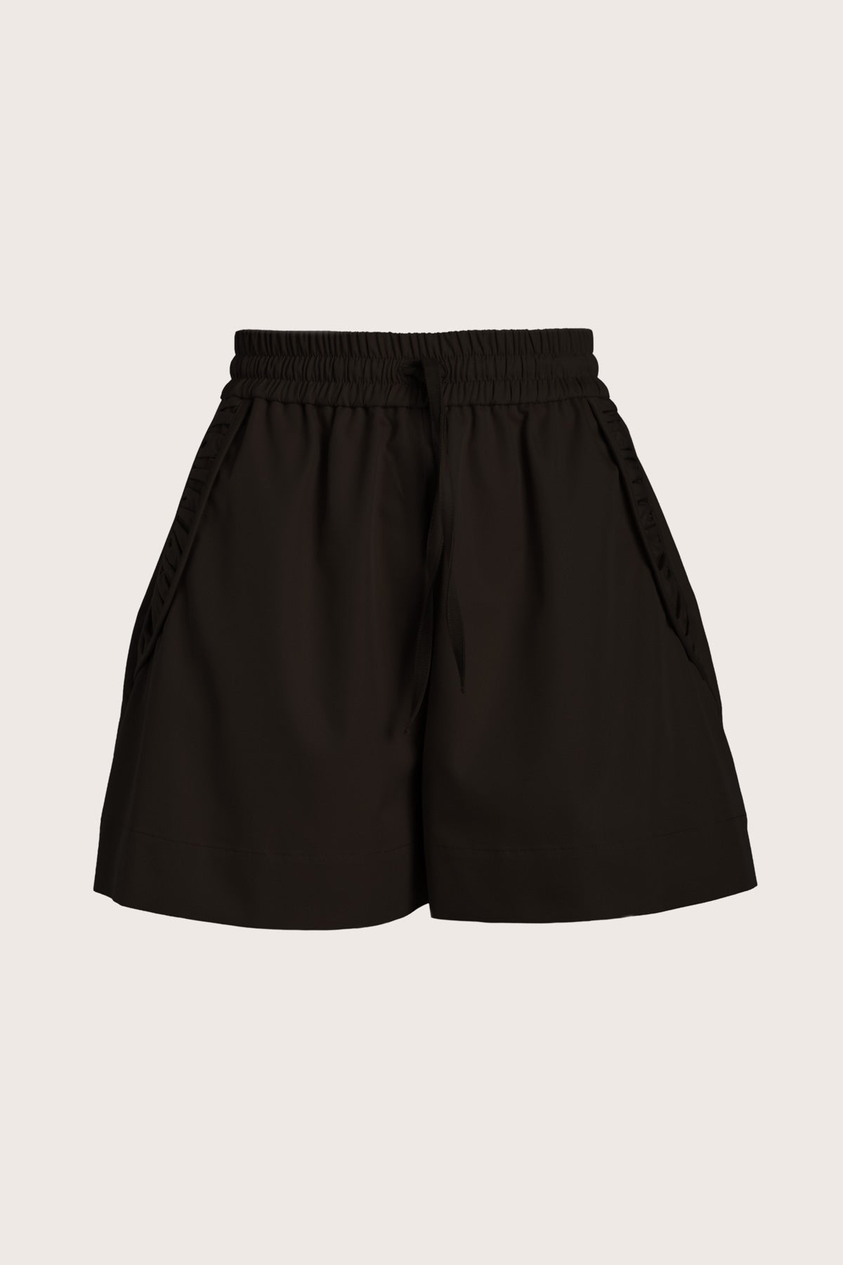 Amada Short