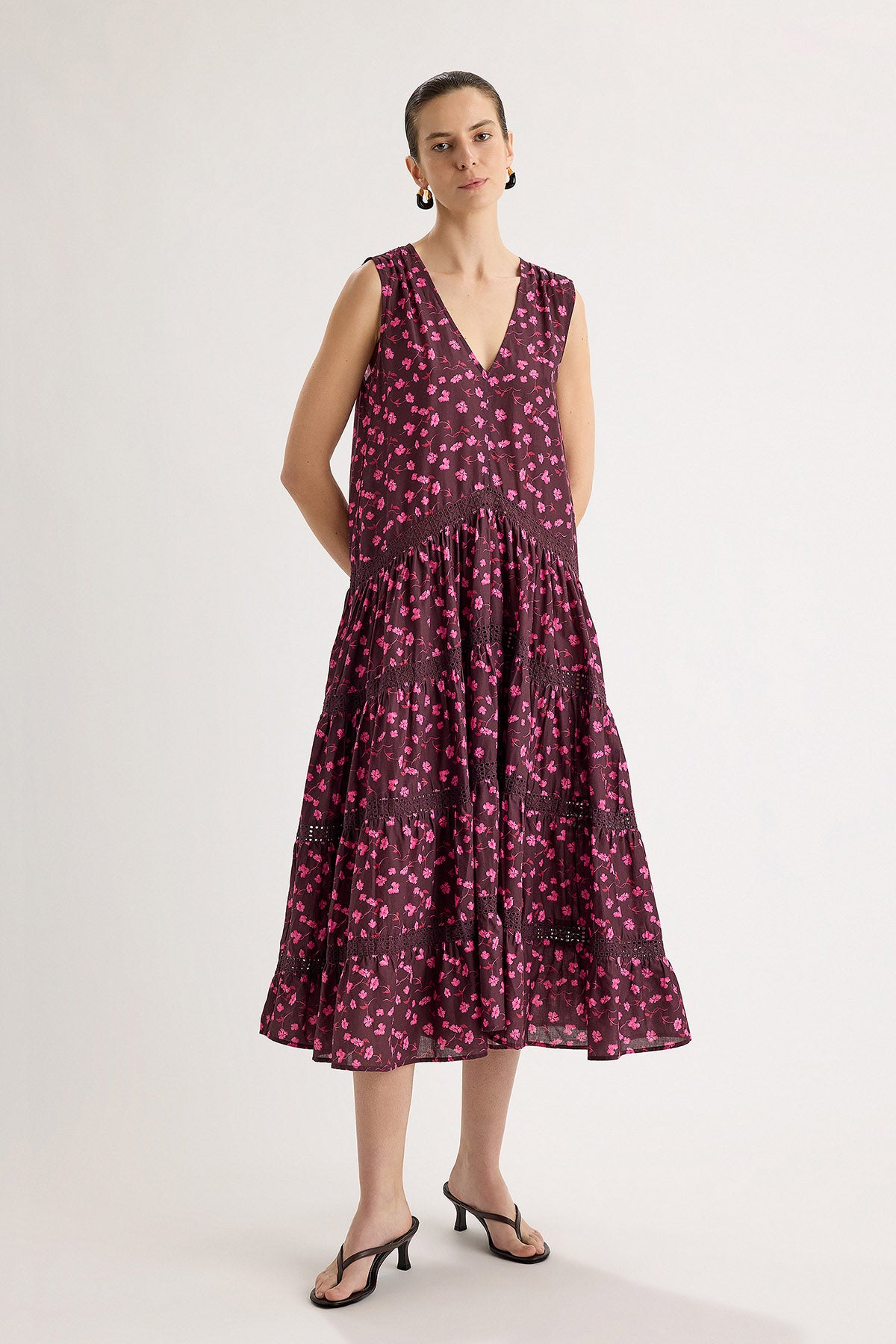 Wallis Dress in Berry Floral Print