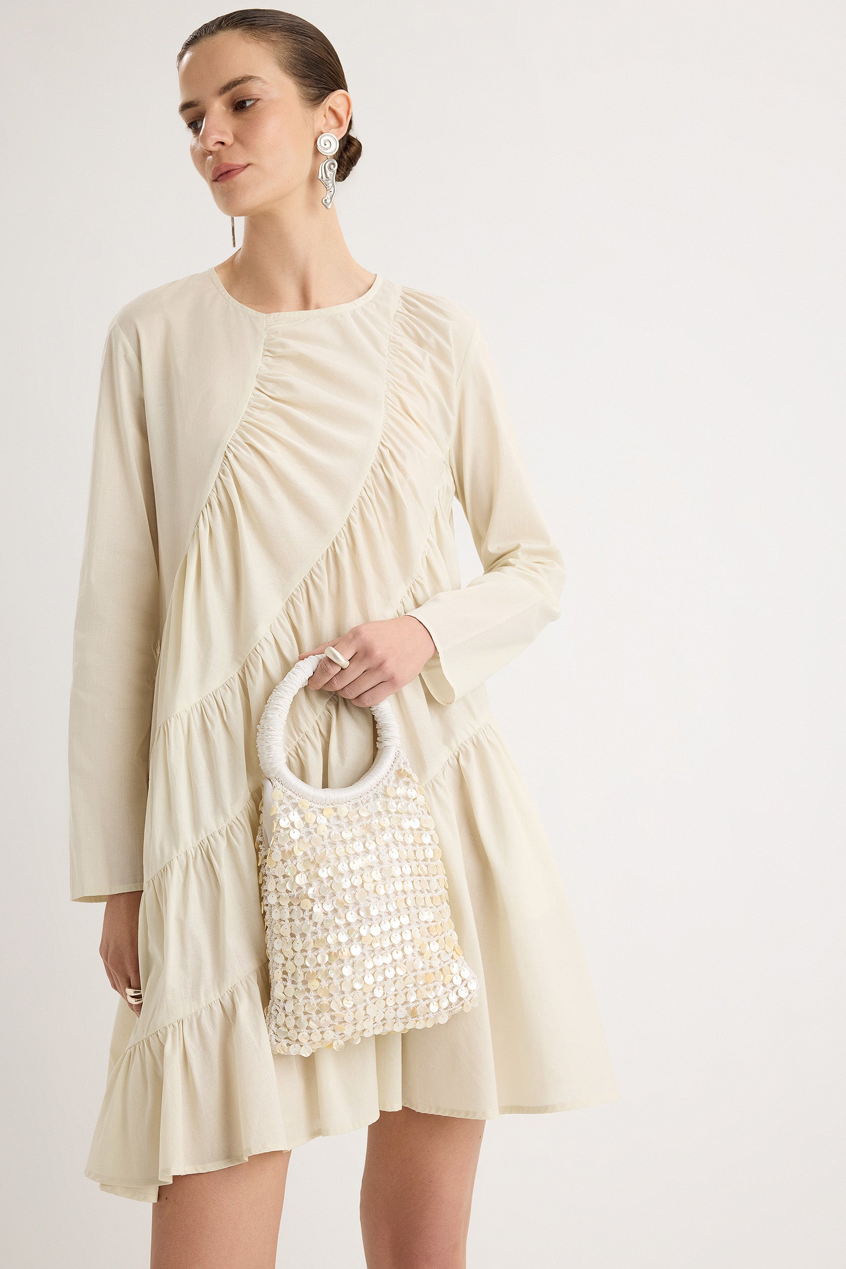 Maris Shell Bag in Ivory