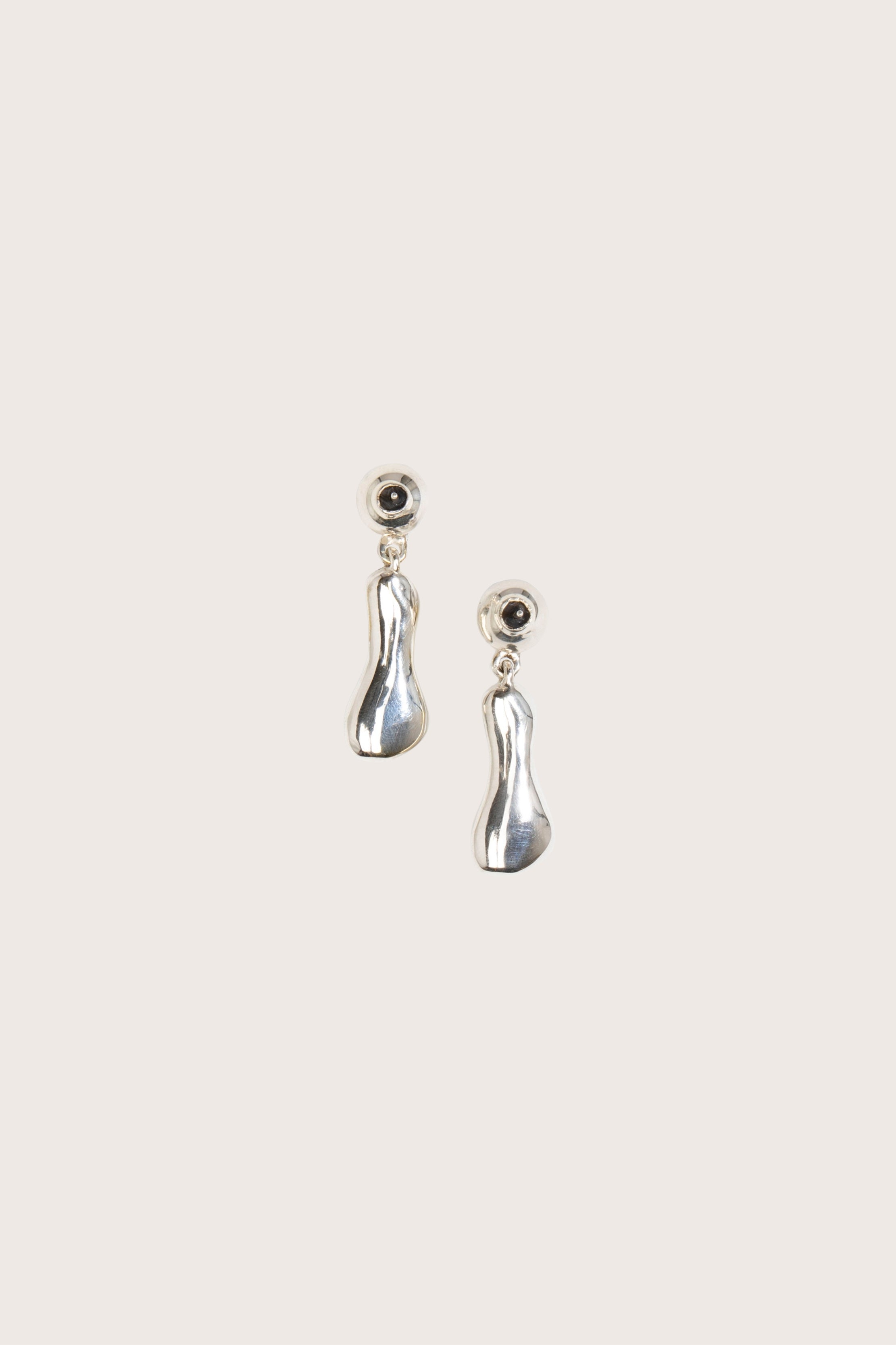 Medium Bones Earrings in Granite/Silver