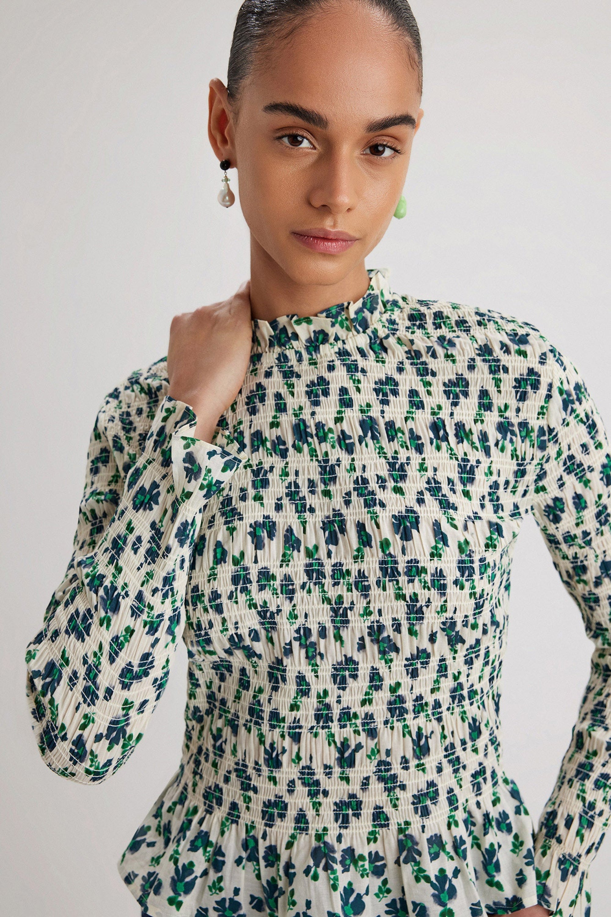 Norra Top in Navy Green Floral Print | Merlette