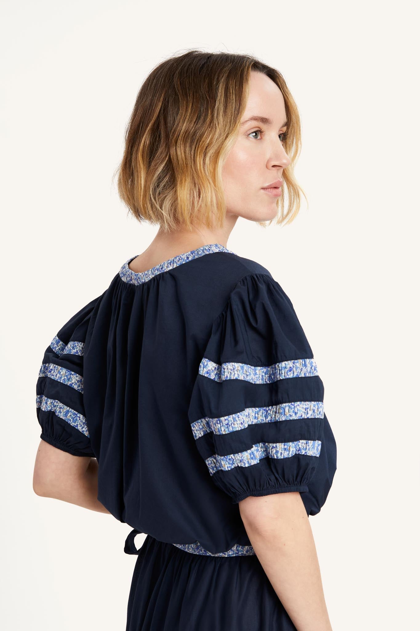 Magere Top in Navy/Liberty Blue Print