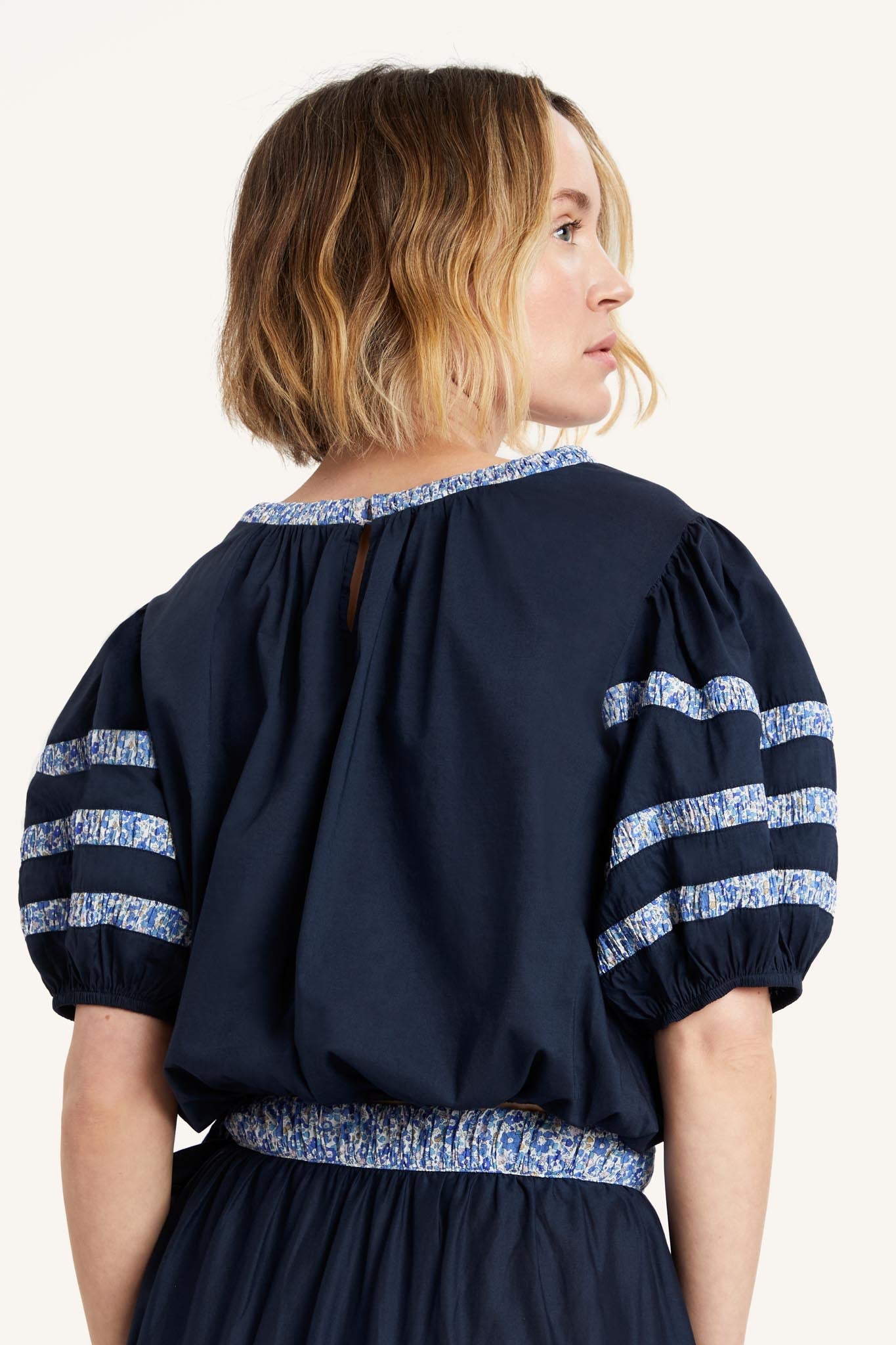 Magere Top in Navy/Liberty Blue Print