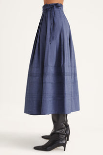Aparejo Skirt in Dark Chambray