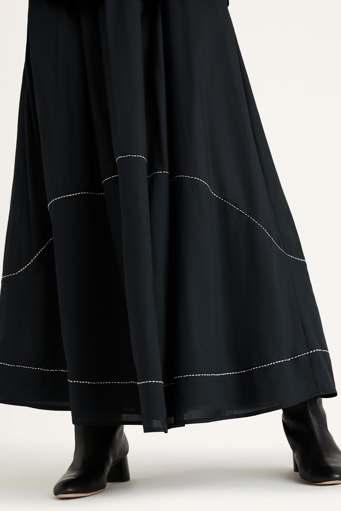 Palisades Skirt in Black