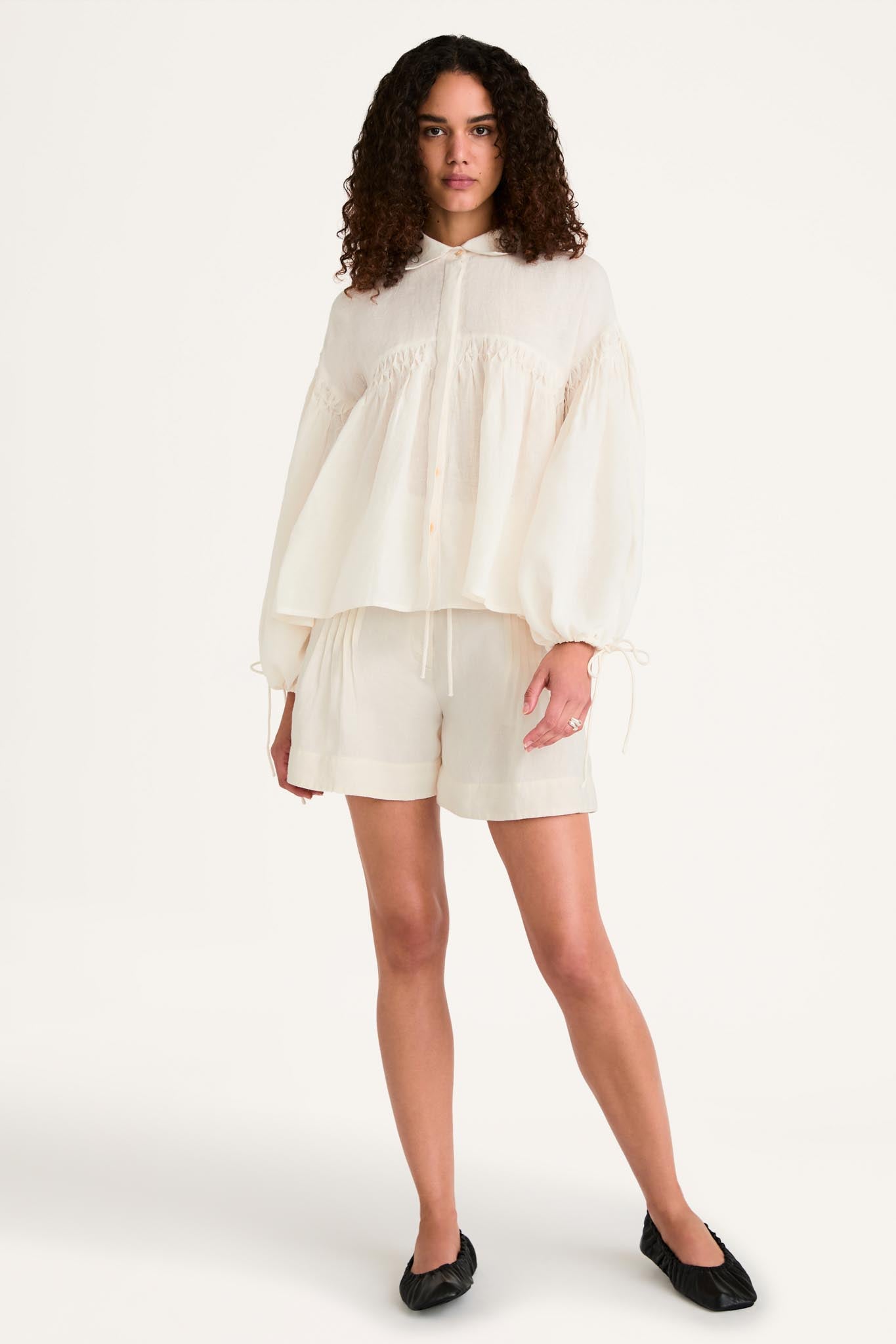 Matin Short in Ivory