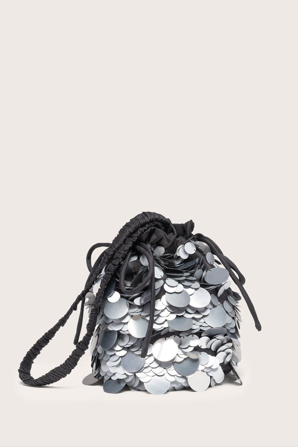 Deco Emb Pouch in Silver Black