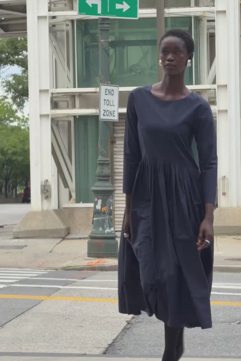 Chaouen Dress in Navy | Merlette