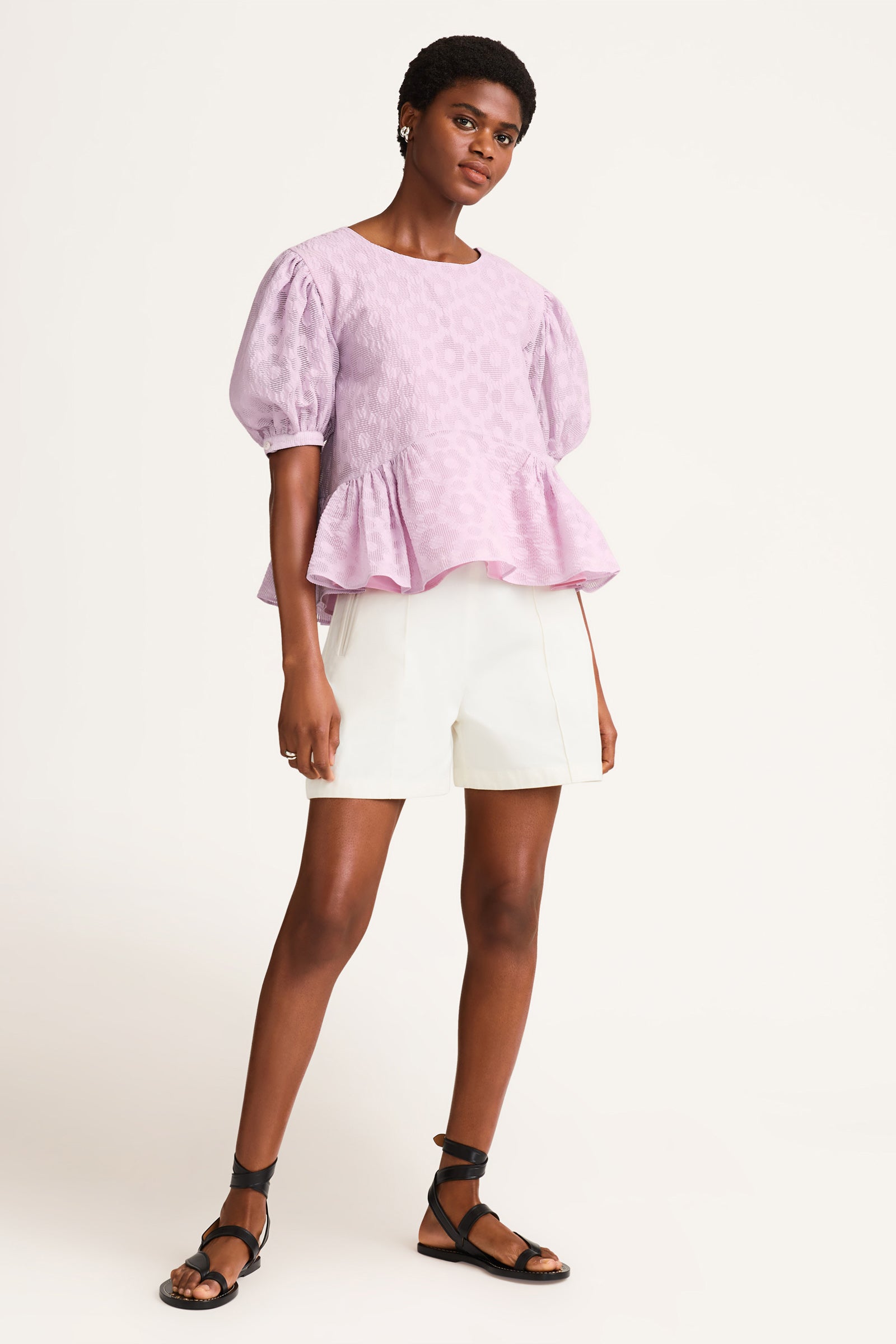 Bellis Top in Peony