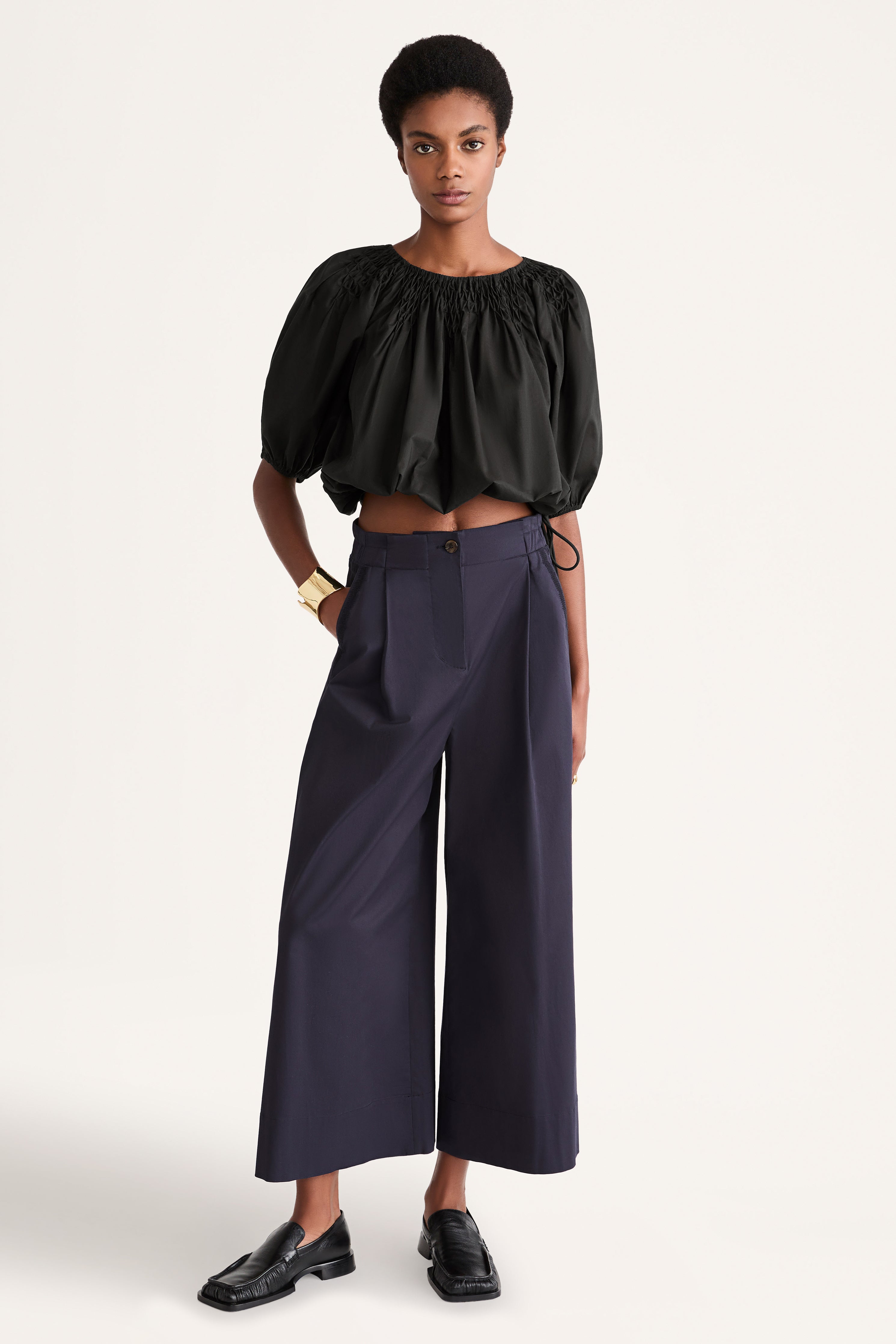 Lotus Top in Black